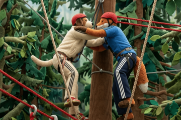 Kletterwald & Erlebnispädagogik für Schulklassen Lernen – Erleben – Zusammenwachsen Ein Besuch im Kletterwald Schönau am Königssee (83471) bietet Schulklassen eine ideale Kombination aus Bewegung, Naturerlebnis und erlebnispädagogischem Lernen. Inmitten der alpinen Landschaft des Nationalparks Berchtesgaden erleben Schülerinnen und Schüler einen außergewöhnlichen Lernort außerhalb des Klassenzimmers.